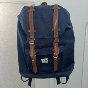 Herschel Supply Co. Little America 19.5L Backpacks - Navy